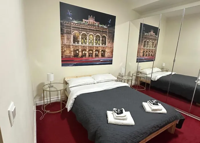 Datri Petite Suite 6